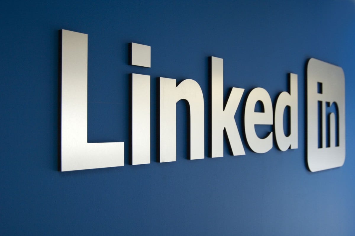 Join -The Branding Hub- our new LinkedIn Group!